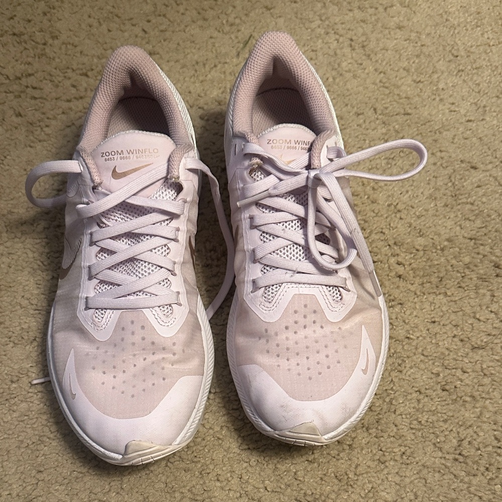 Nike Zoom Winflo Women's Light Pink Athletic Shoes